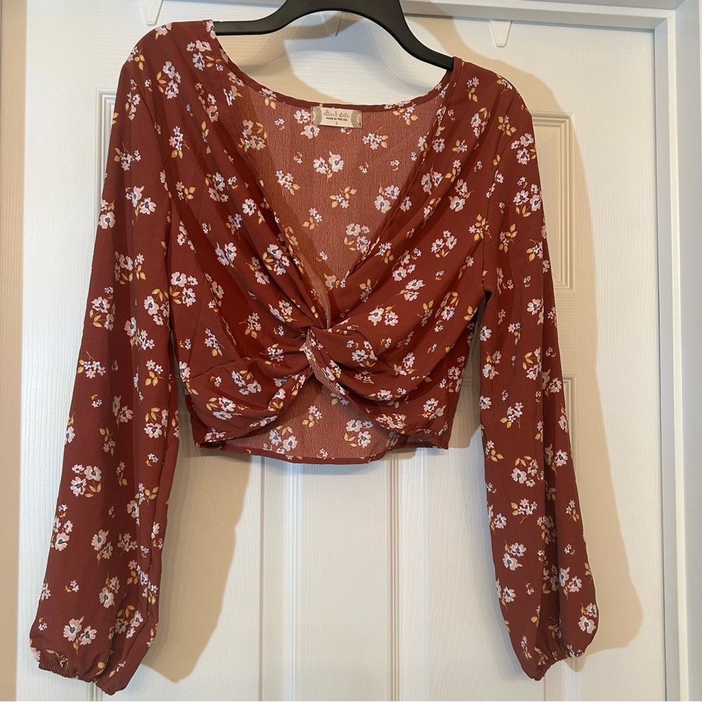 Altar’d State Floral Knot Front Blouse Rust Size S